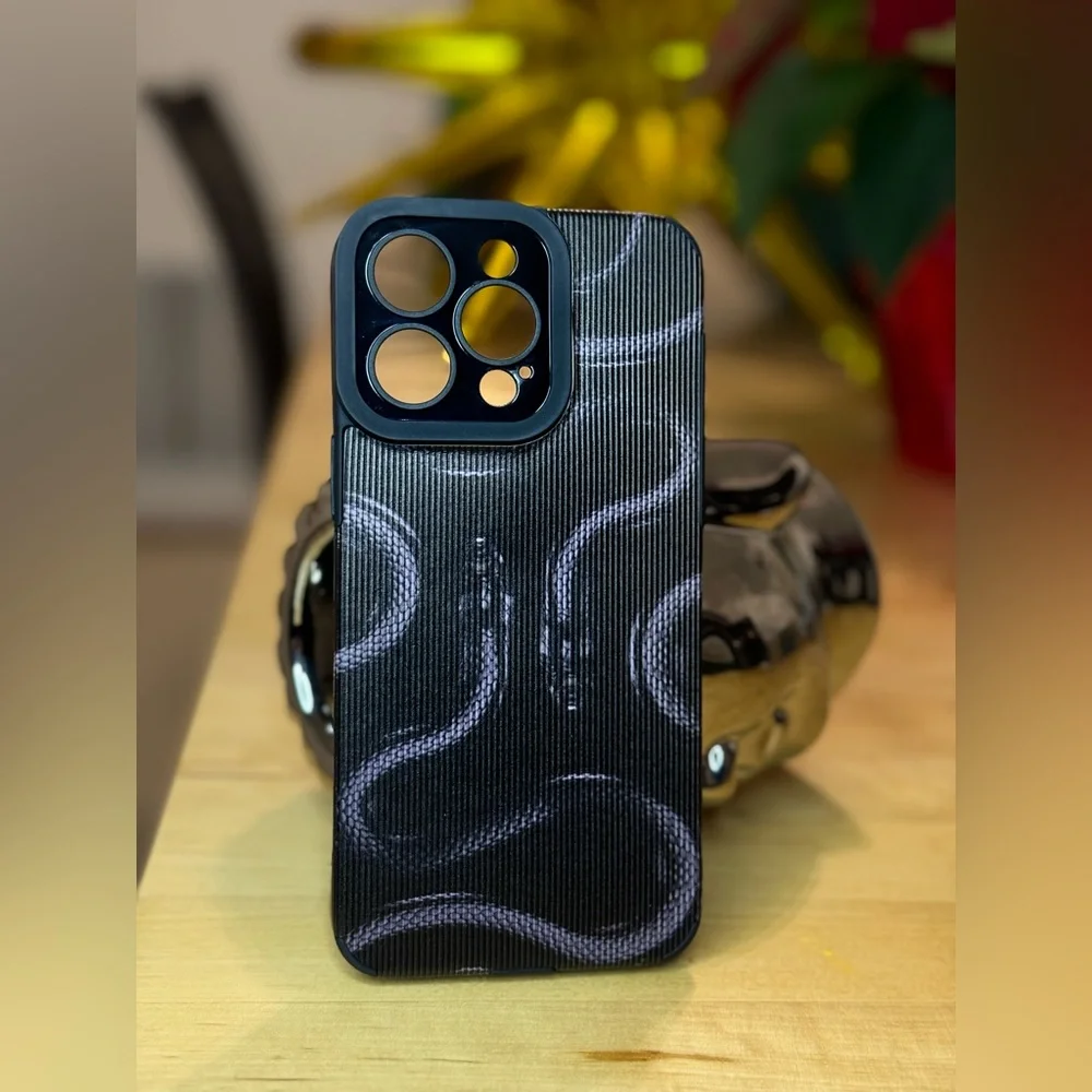 New phone case black snakes for IPhone 15 pro max